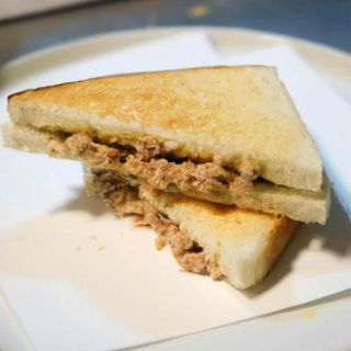 Sándwich De Atún Y Queso