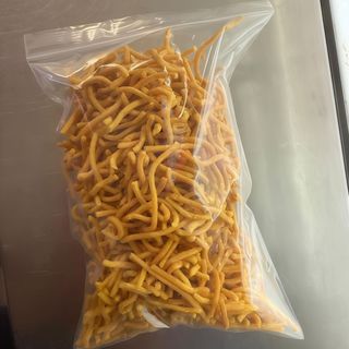 BHUJIA   (FRITO Y SALADO DE HARINA GARBANZO)