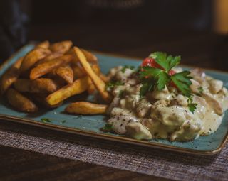 Piletina u gorgonzola sosu 250 gr