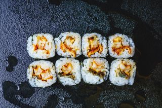 Shrimp Maki (8pcs)
