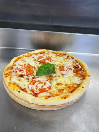 Pizza Margherita Della Regina (32 Cm.)