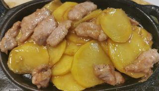 305 Vitello con patate