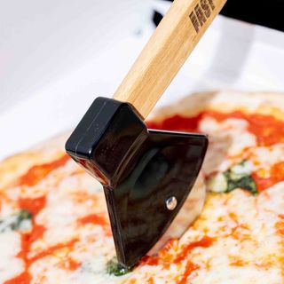 ACCETTA PIZZA