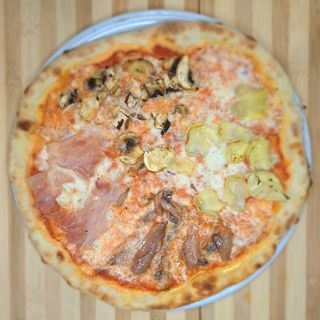 Pizza De Cuatro Estaciones Familiar (50 Cm.)