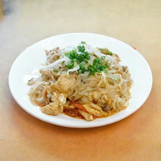 Makaron smażony ryżowy