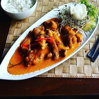 RED CURRY CATFISH