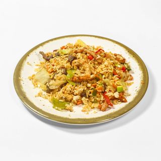 Prženi pirinač sa tri vrste mesa 400 gr