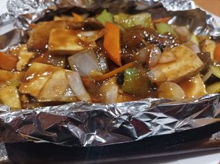 98. Тофу на гореща метална плоча (600гр)