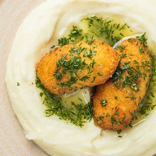 Котлетки по-київськи з пюре