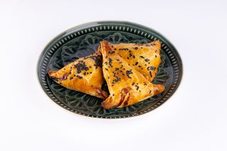 Мини-самса с говядиной 