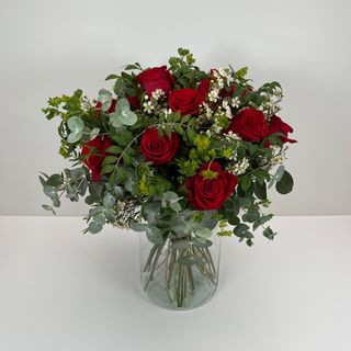 Ramo 12 Rosas Rojas Y Eucalipto