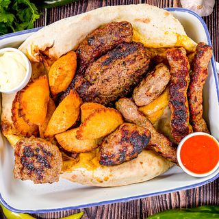 41.Плато вкусотии от смляно месо (1200г)