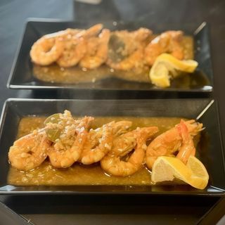 Camarões Fritos com Alho