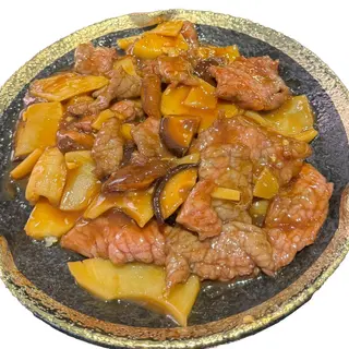 81. Ternera Con Bambú Y Setas