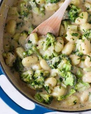 Gnocchi cu broccoli