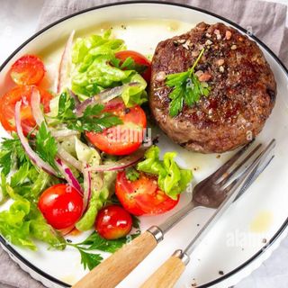 HAMBURGER DI BOVINO AL PIATTO