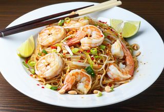 Pad thai z krewetkami 
