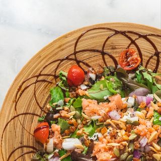 Ensalada Con Salmón