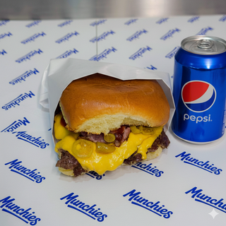 Jalapeño burger + Pepsi