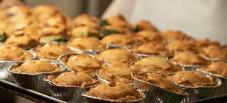 Menu 3 Salgados + 2 Acompanhamentos / Sopa