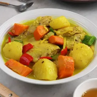 Filipino Chicken Curry