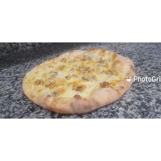 45. Pizza gorgo noci