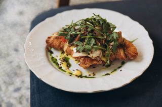 Масляний круасан з фермерською куркою (250г)