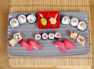 Туна сет (18бр)