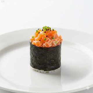 61. 4 Pezzi gunkan sake