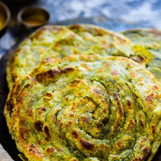 FOIETAJ LIPIE CU MENTA Pudina parantha
