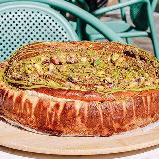 Tarta de Queso al Horno con Pistacho de Sicilia (12-15 raciones)
