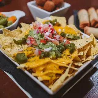 Nachos con guacamole