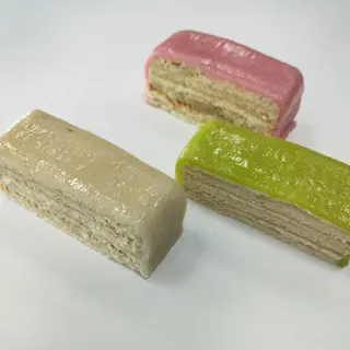 Tranche Patte d' amande crème au beurre 