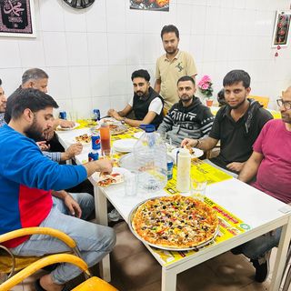 Pizza Hot & Spicy Média