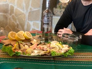 06.Плато пушени риби (800г)