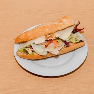 Bocadillo Especial Garcia's De Pollo (Pequeño)