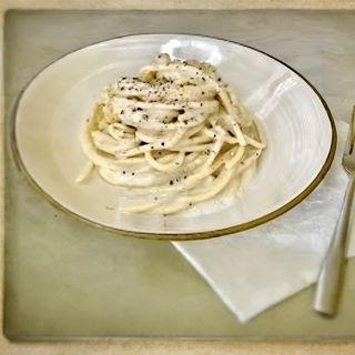 Pasta cacio e pepe