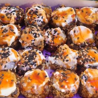 Hot Rolls Salmão Especial 24 Peças