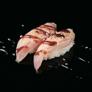 96-Nigiri De Atún Flambeado (2 Uds.)