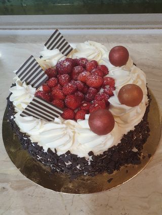 Torta panna e fragoline 1kg