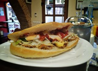 Baghetă mică cu snitzel 