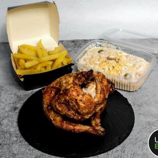 Pollo Asado, Patatas Fritas y Ensaladilla Rusa