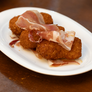 Croqueta de pernil casolana 1 u.