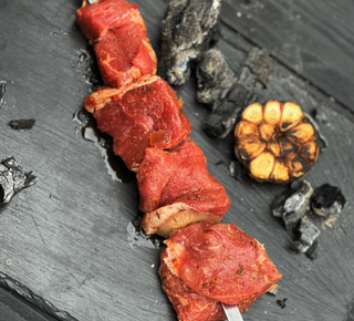 Шашлик із яловичини у маринаді Hot Steak (сирий) 1 кг