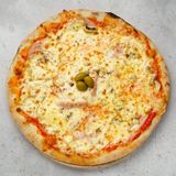 Pizza Capricciosa 20cm + pomfrit + Coca Cola