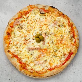 Pizza Capricciosa 20cm + pomfrit + Coca Cola