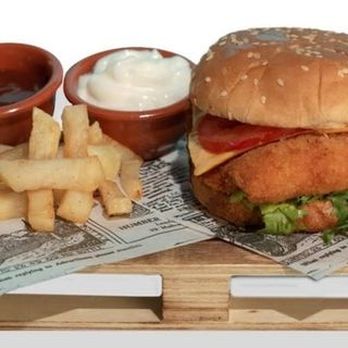 Hamburguesa Con Patatas