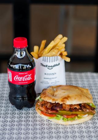 Burger shawarma + 1 soda + regular chips