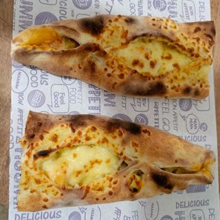 Baguette farcie escalope grillé + Makloub escalope grillé