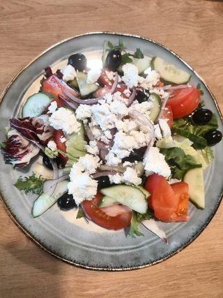 Sałata grecka